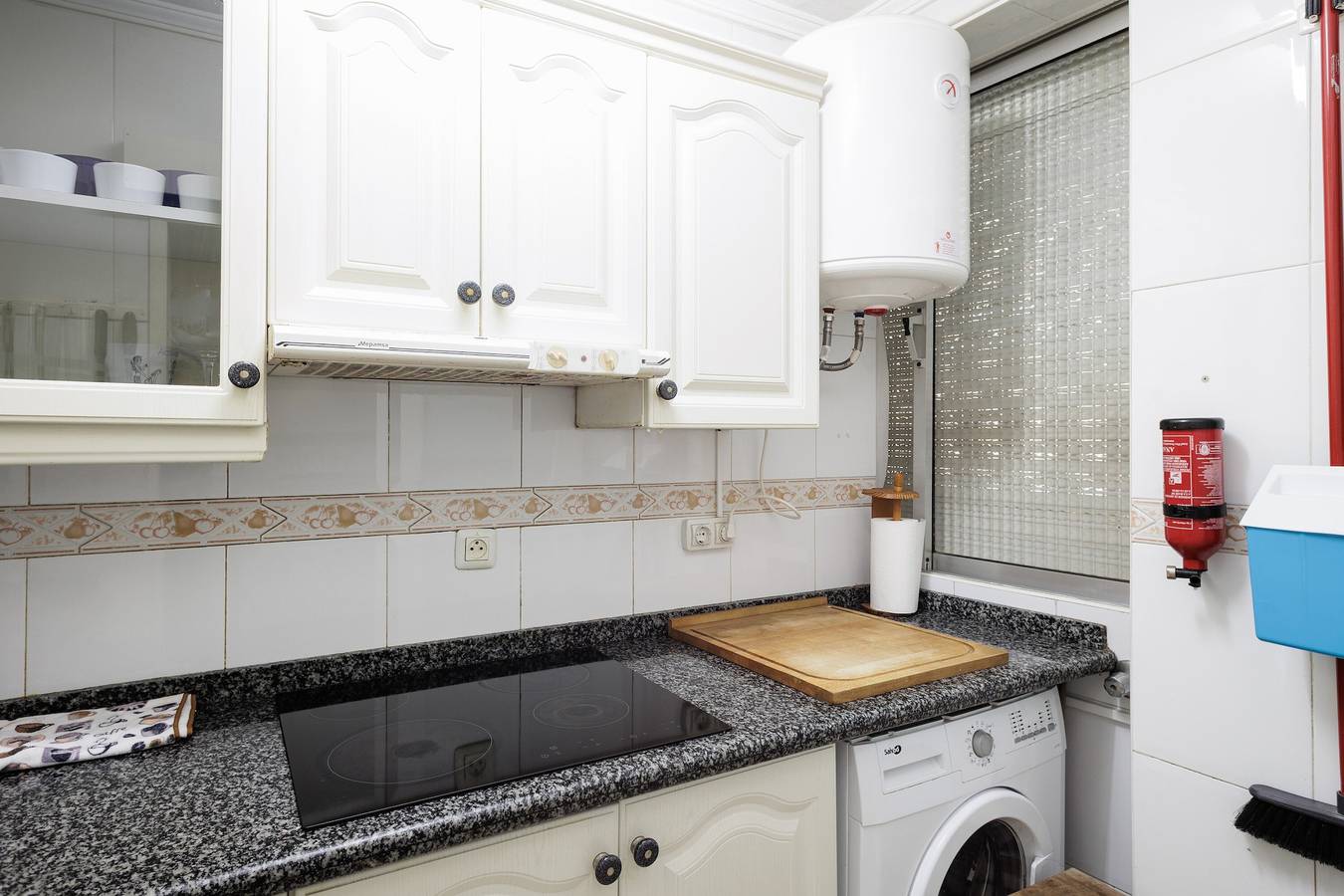 Apartamento entero, Apartamento 'Piso Próximo Basílica Macarena' con Wi-Fi y Aire Acondicionado in Central Seville, Sevilla