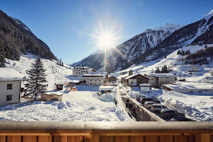 Ferienhaus für 4 Personen, mit Ausblick und Garten in Kaunertal