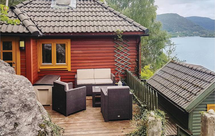 Ferienhaus für 2 Personen, mit Terrasse und Garten