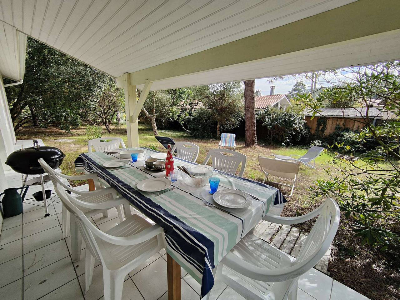 Villa with enclosed garden in Lège-Cap-Ferret, 3 bedrooms, close to beaches in L'Herbe, Lège-Cap-Ferret