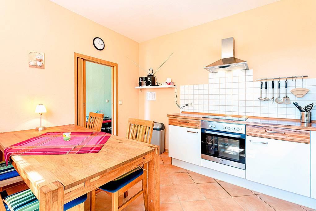 Ganze Ferienwohnung, D 120.021 - Haus im Wald - Fewo Gini in Ostseebad Glowe, Glowe