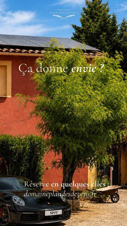 Domaine Plan des Devens in Roussillon, Parc naturel régional du Luberon
