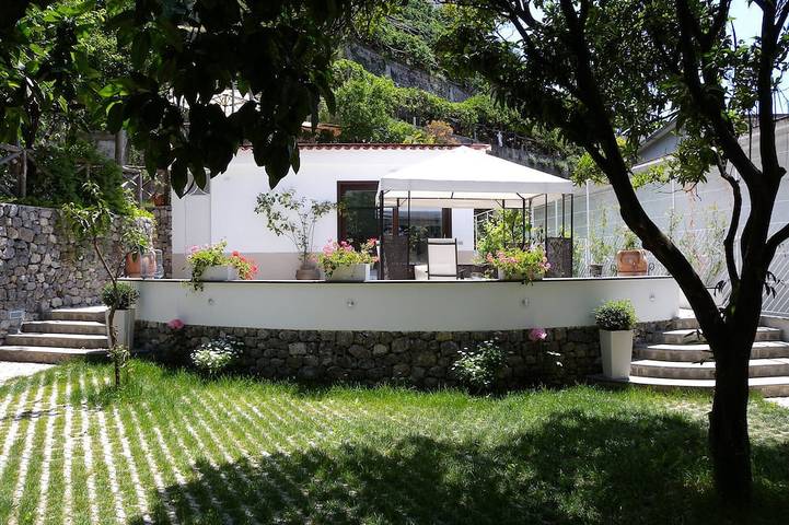 Villa pour 4 personnes, avec balcon ainsi que jardin et jacuzzi, animaux acceptés - 1