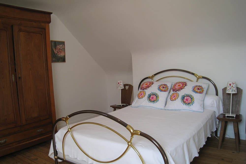 Maison de Vacances Centre Bourg , Sizun , Monts d'Arrée en Finistère in Sizun, Parc naturel régional d'Armorique