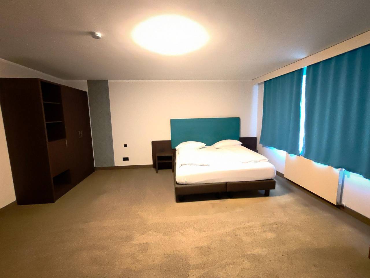 Ganze Wohnung, Hotel Koblenz Valley Suite mit Whirlpool in Bendorf, Landkreis Mayen-Koblenz