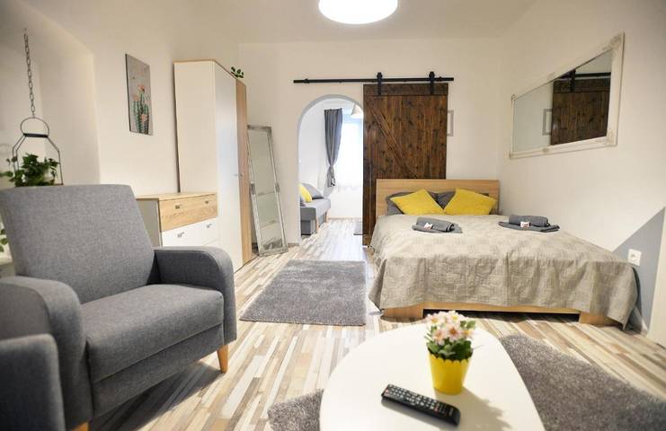 Apartament wakacyjny dla 5 osób, z widok i ogród oraz taras w Eger