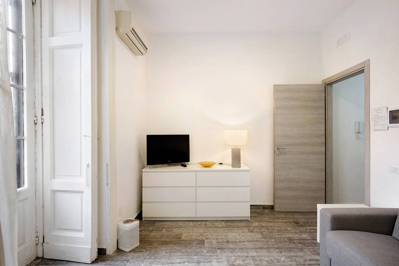 Appartement entier, Al Corso : appartement neuf super central in Salerne, Côte Tyrrhénienne Campanie