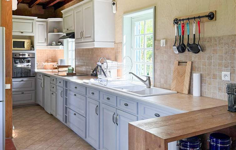 Appartement confortable avec WiFi et parking, à 1,5 km du centre de Favières in Favières, Région d'Abbeville