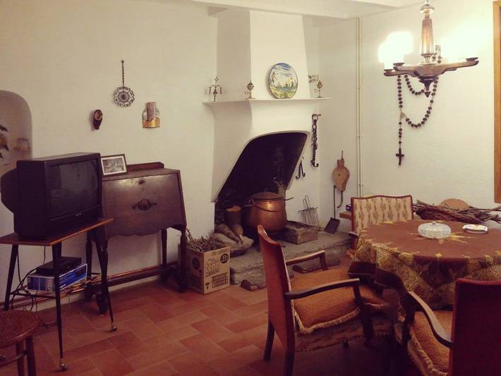 Casa de vacaciones para 5 personas con jardín in Alpens, Comarcas centrales