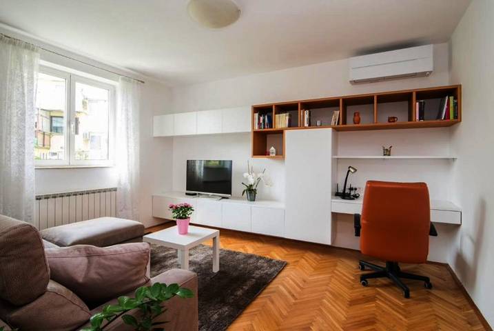 Ferienwohnung für 4 Personen, mit Terrasse und Garten