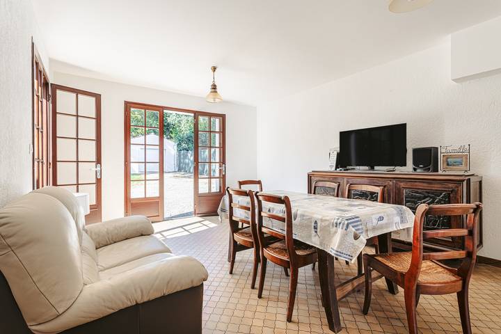 Location de vacances pour 6 personnes, avec jardin, adapté aux familles à Le Grand-Village-Plage - 3