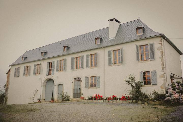 Chambre d’hôte pour 3 personnes, avec vue ainsi que terrasse et jardin à Monein