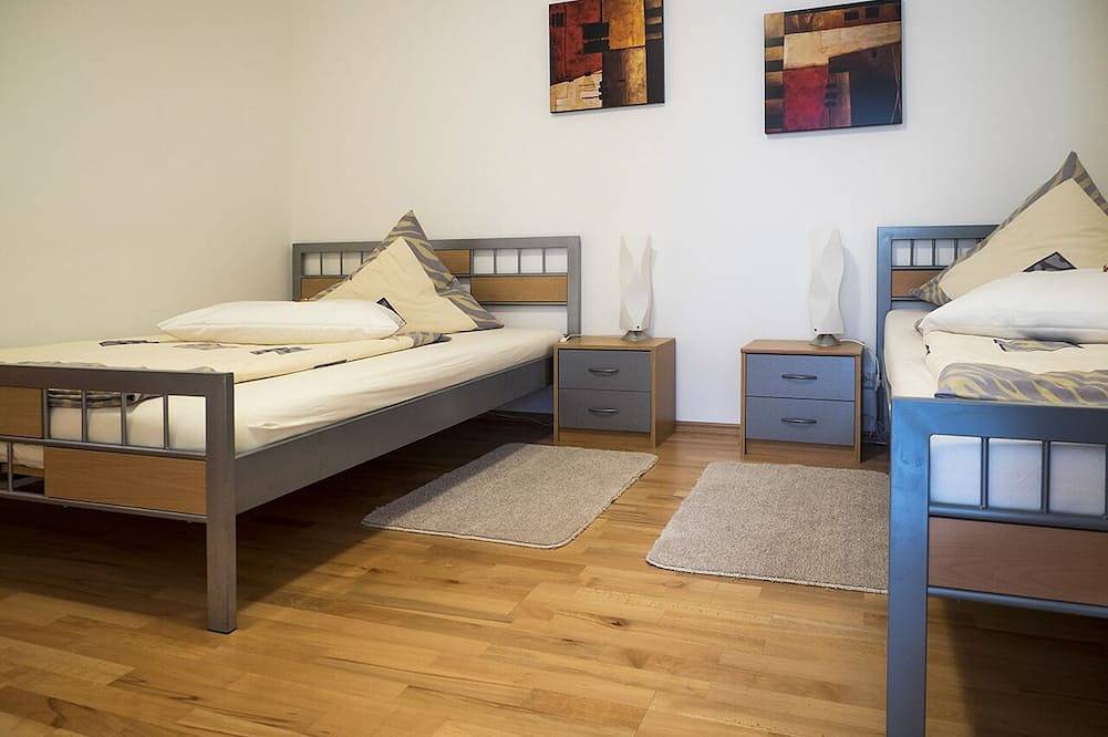 Ganze Wohnung, Moderne Ferienwohnung in Löwenstein, Nähe zu Audi, Lidl, Bosch, Kaufland in Löwenstein, Stuttgart Region