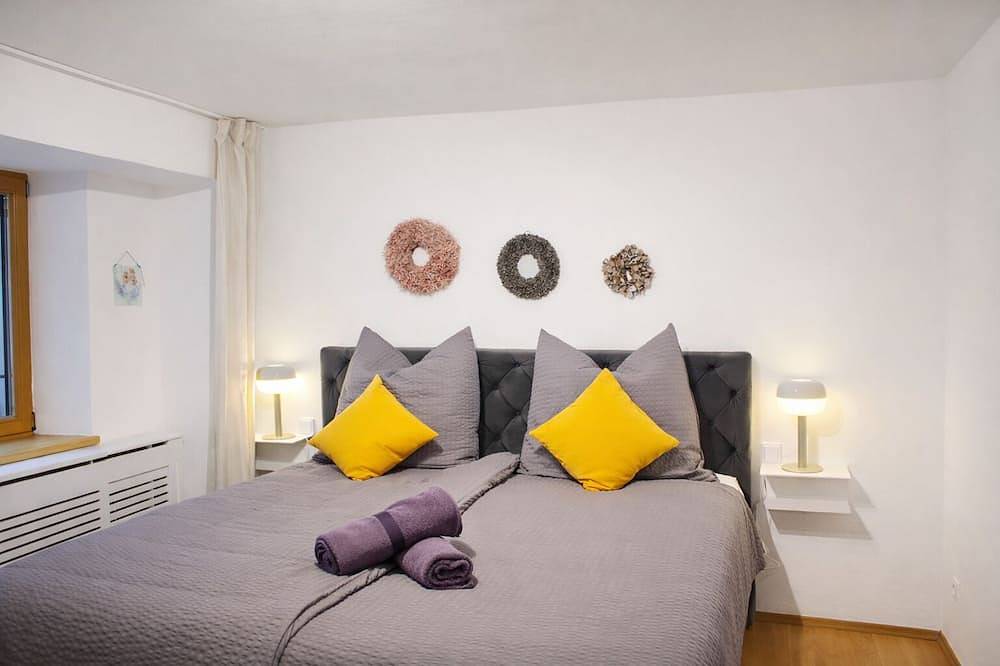 Entire apartment, Dengg down town studios Apartment in Stubai Alps, Innsbruck