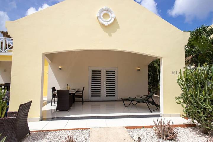 Vakantiewoning voor 2 personen, with zwembad and tuin as well as terras, kindvriendelijk op Bonaire