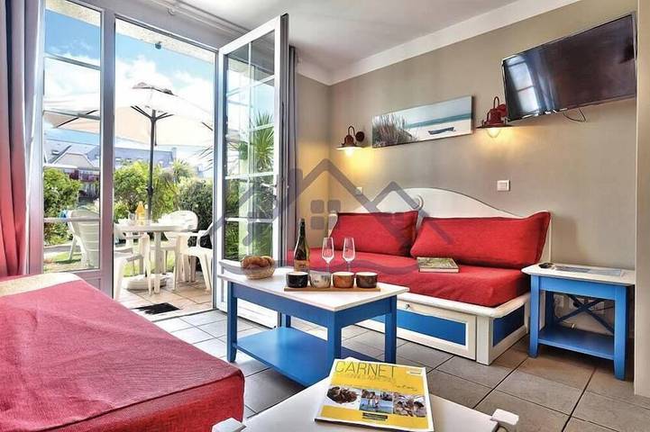Location de vacances pour 4 personnes, avec piscine ainsi que terrasse et jardin dans Plage de Grève Blanche (Guilvinec) - 2