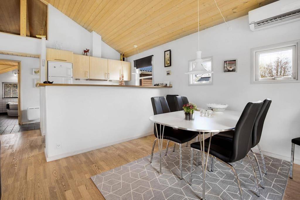 Cozy holiday home with spa by the West Coast. in Hirtshals, Tannisbucht