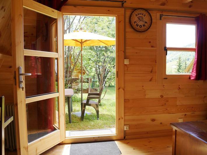 Gîte pour 4 personnes, avec terrasse dans Col De La Croix De Fer - 2