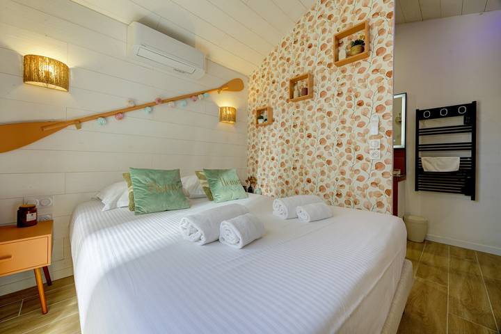 Location de vacances pour 10 personnes, avec jardin ainsi que piscine et jacuzzi à Gujan-Mestras - 3