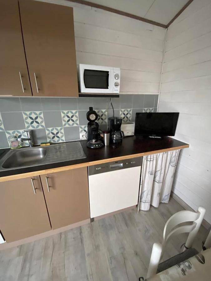 Location de vacances pour 4 personnes, avec piscine et terrasse ainsi que vue et jardin à Sainte-Soulle - 4