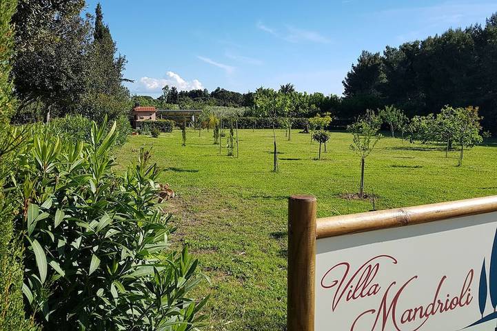 Agriturismo per 2 persone, con giardino in Cecina