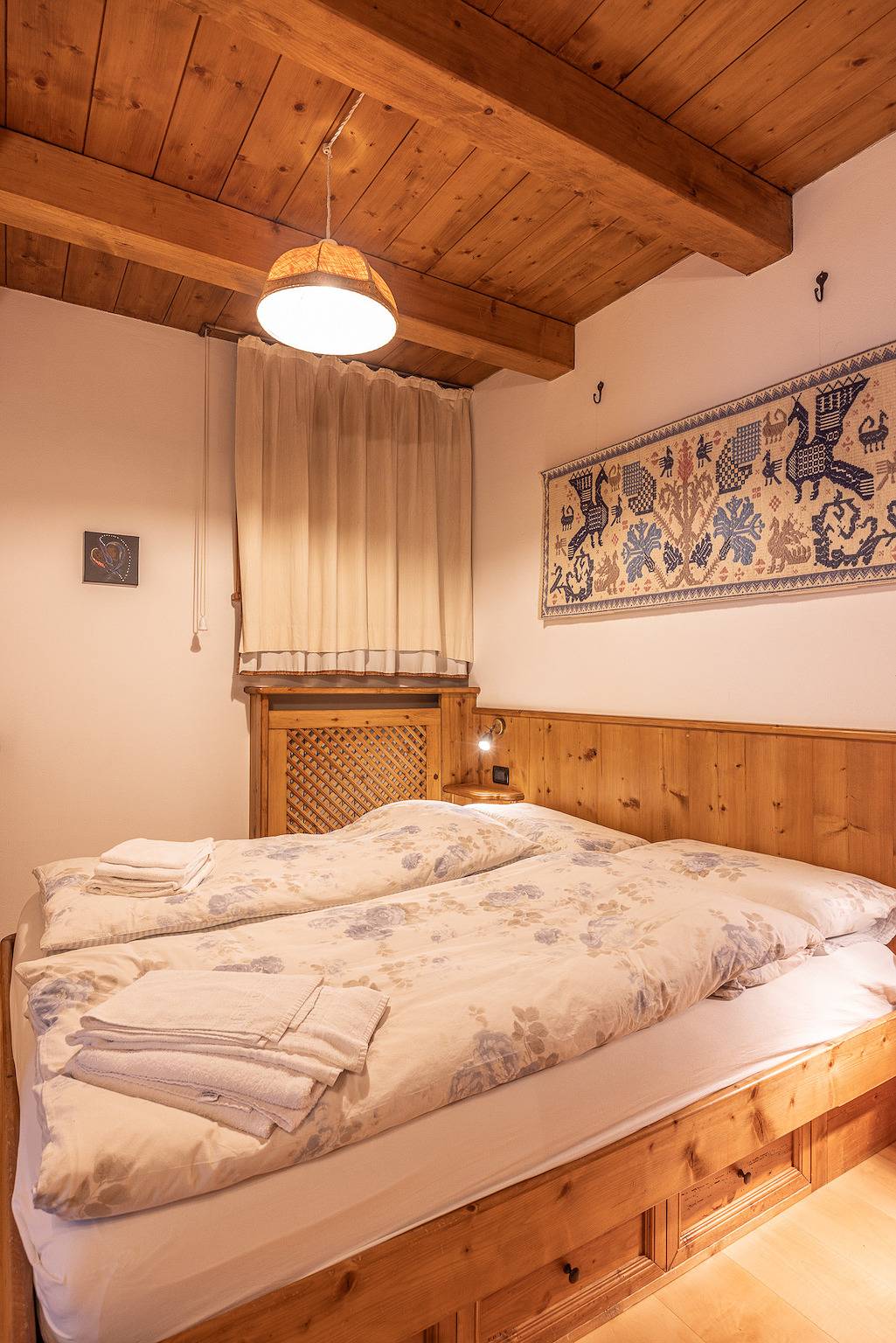 Appartamento intero, Casa Lacedel 2 ai piedi delle piste da sci in Cortina d'Ampezzo e dintorni, Dolomiti Superski