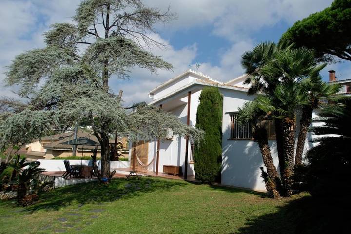 Casa de vacaciones para 6 personas, con jardín además de piscina y vistas - 1
