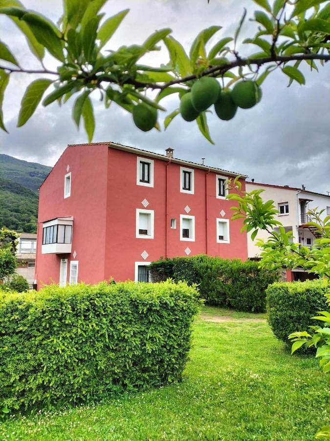 Casa rural para 6 personas, con vistas y jardín en Las Planas - 2