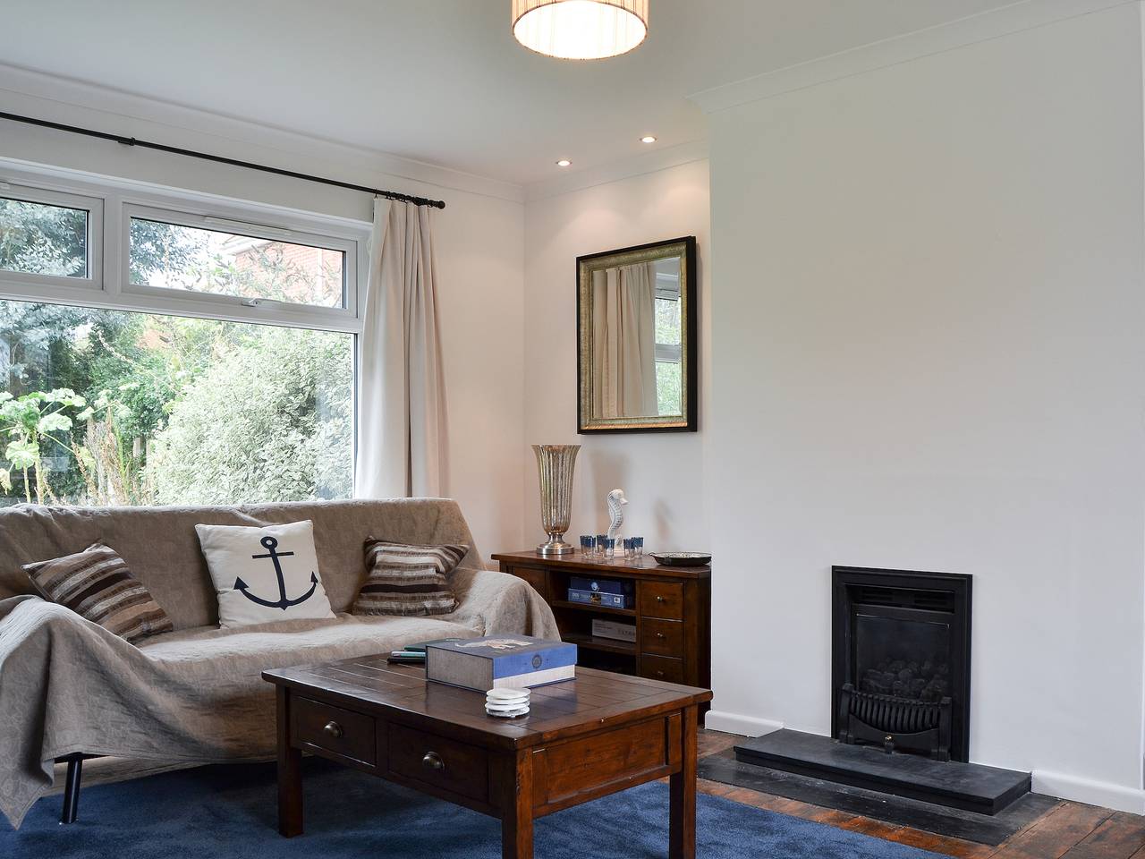 Sea Breezes in Freshwater, Isle of Wight