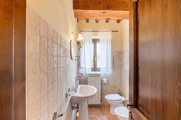 Appartamento intero, Rifugio rilassante con accesso alle biciclette in Monte San Martino, Provincia di Macerata