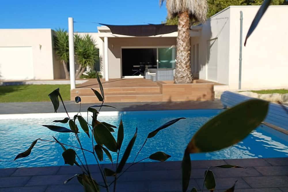 Villa d'architecte sans vis à vis piscine chauffée à 30 mn plage de Gruissan in Sallèles-d'Aude, Côte méditerranéenne (France)