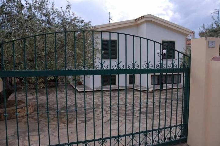 Ferienhaus für 6 Personen, mit Garten in Cala Ginepro