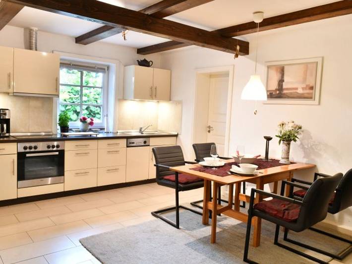 Ferienwohnung für 4 Personen, mit Terrasse und Garten in Benz - 2