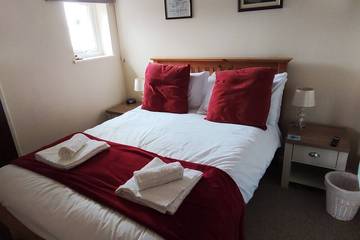 Holiday Home for 4 People in Wroxham, Norfolk, Photo 1