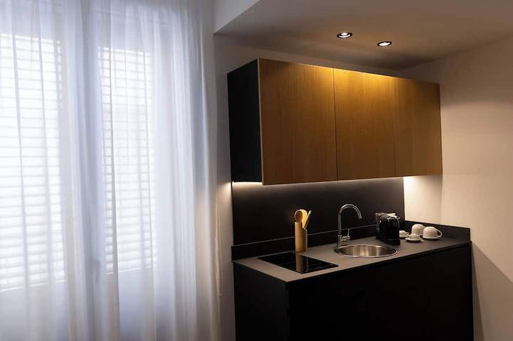 Appartement entier, Studio en mezzanine Triple Supérieur avec balcon in Bagheria, Province de Palerme