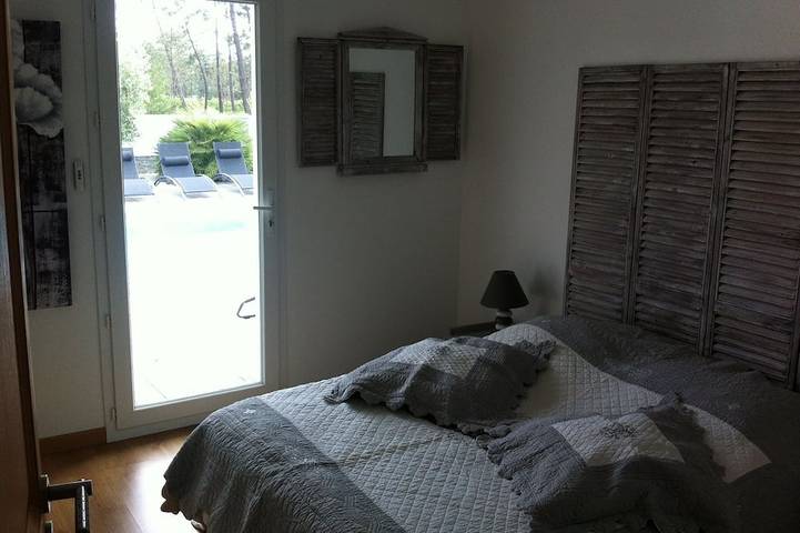 Location de vacances pour 12 personnes, avec terrasse et jardin, animaux acceptés à Vensac - 4