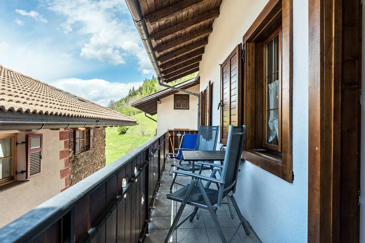 Ganze Wohnung, Apartment „Casa Sicina Albina“ mit Bergblick, Wlan und Balkon in Sicine, Valfloriana