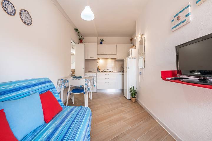 Entire apartment, Holiday Apartment Stella Azzurra with Sea View, A/C & Balcony; Wifi in Crabonaxa/Villasimius, Villasimius