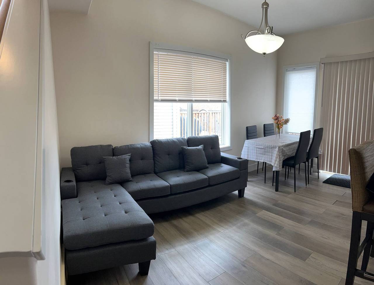 Ganze Ferienwohnung, Luxuriöses familienfreundliches Zuhause in Edmonton, Alberta