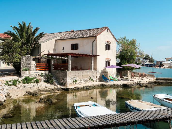 Smještaj za odmor za 13 osoba, s Terasa u Otok Lošinj