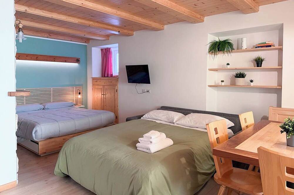 Ganze Wohnung, Cozy studio apartment in the Dolomites in Tesero, Fleimstaler Alpen