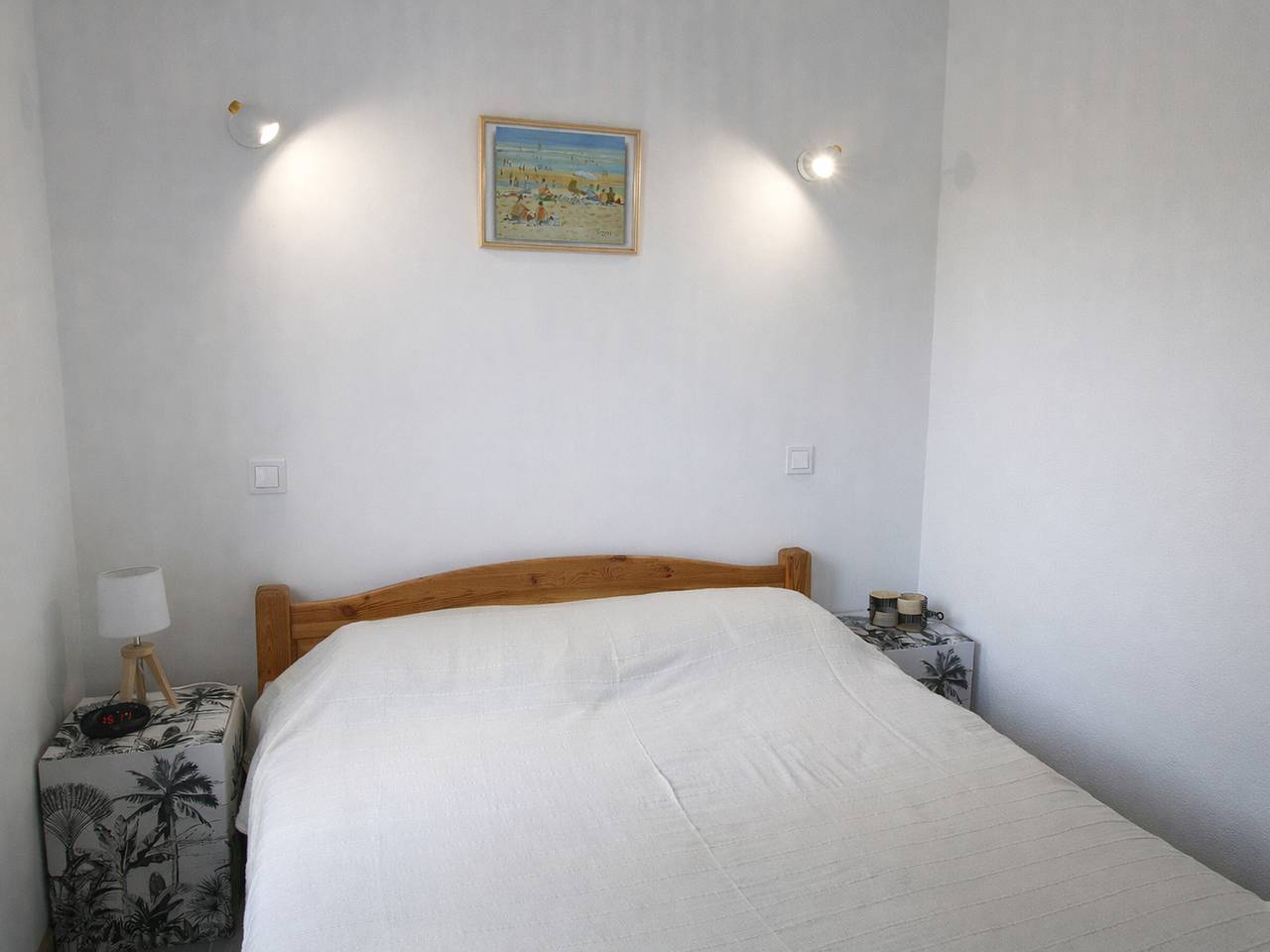 Renovated House with Garden, Near Beach, Sleeps 4, Pet-Friendly, Private Parking in La Tranche-sur-Mer, Vendée