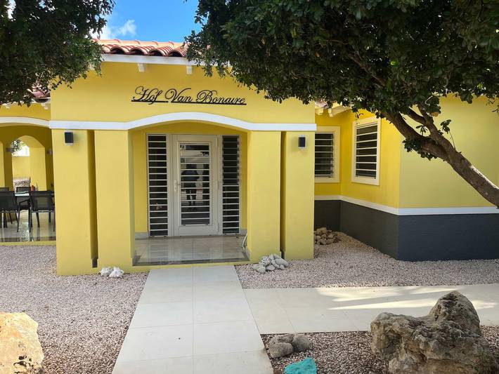 Villa pour 6 personnes, avec jardin et piscine - 1