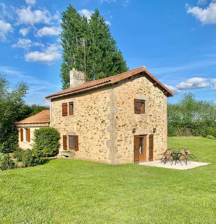 Two-Bedroom House in Secondigny, Deux-Sèvres