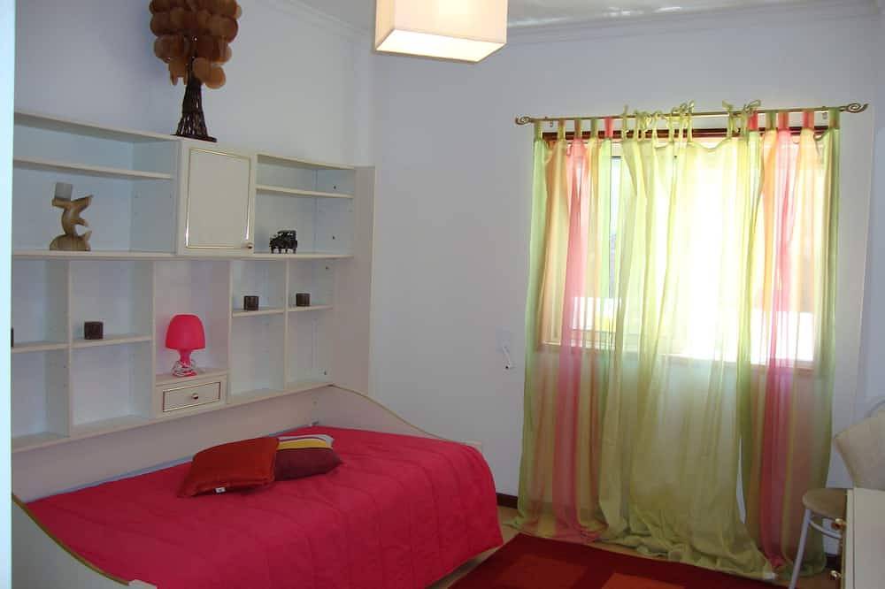 Apartamento entero, Apartamento Aracelli T2 con terraza y balcón. in Ermesinde, Distrito de Porto