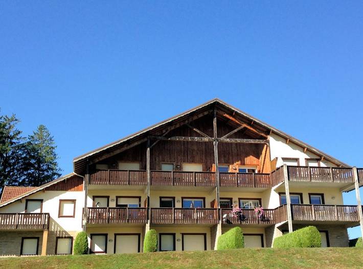 Appartement de vacances pour 4 personnes, avec Balcon ainsi que Terrasse et Vue sur le lac