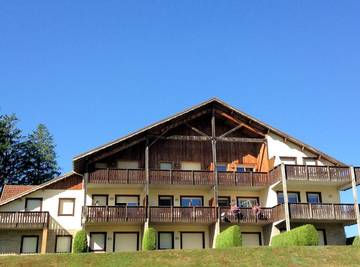 Gîte pour 4 personnes, avec balcon et vue sur le lac dans Lac de Gérardmer