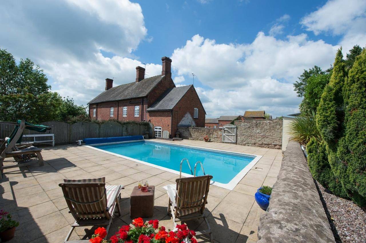 Two-Bedroom House in Stafford, Staffordshire