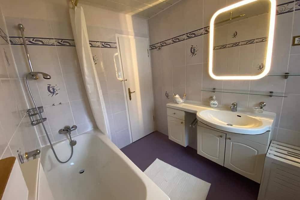 Ganze Wohnung, Ferienwohnung: Villa Eichbaum - Zentrum in Bad Harzburg, Harzvorland
