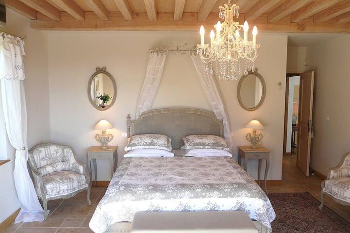 Location de vacances pour 10 personnes, avec jardin à Tamniès - 2